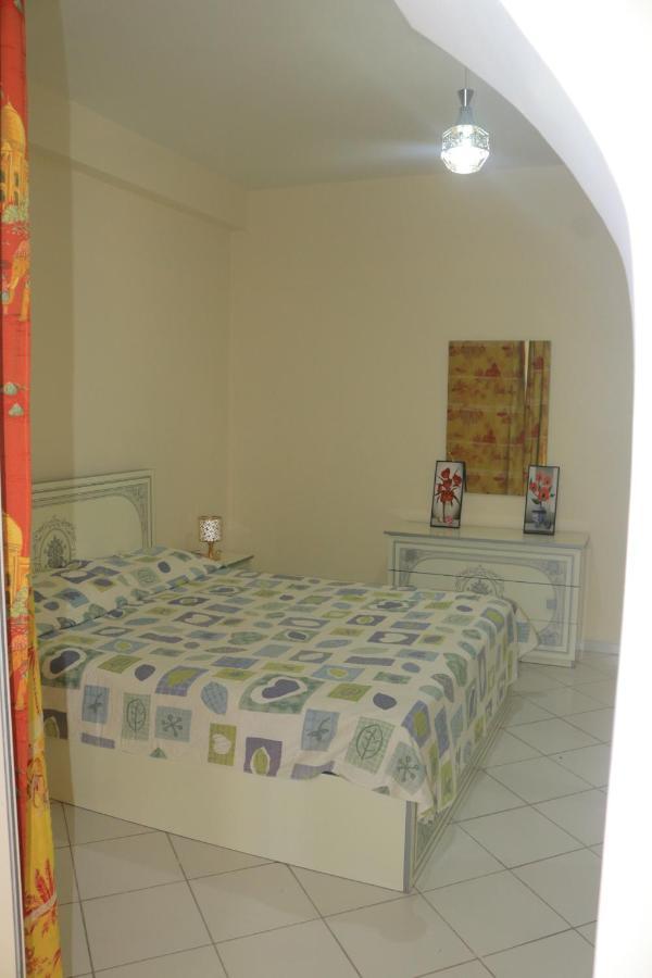 Appartement Julia Au Centre Ville Agadir Dans Residence Borj Dalat Екстериор снимка